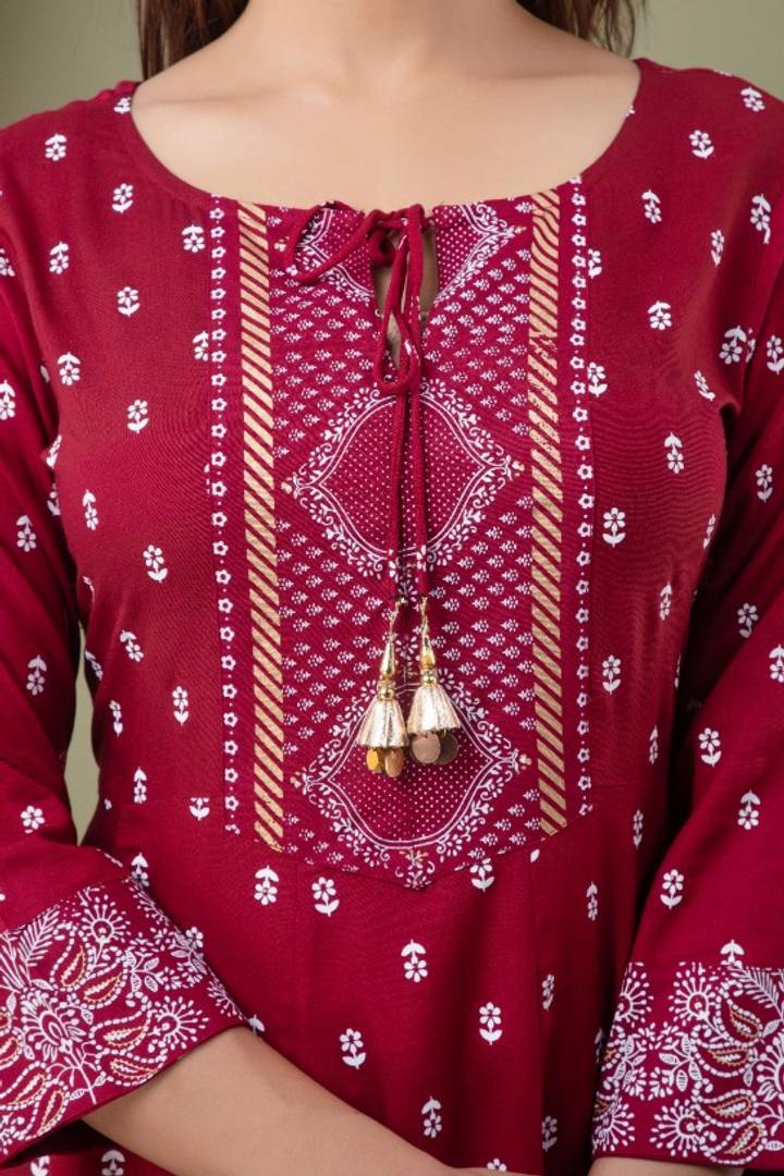 Women's Rayon Printed Kurta/Palazzo/Dupatta set, Maroon